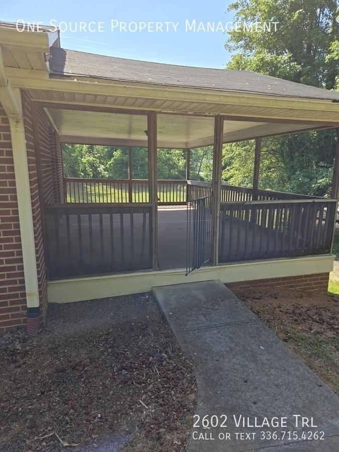 2602 Village Trl - Photo 2 of 18