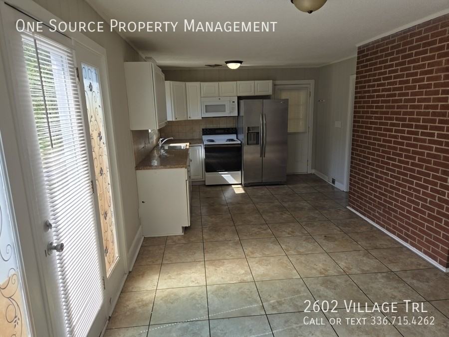 2602 Village Trl - Photo 4 of 18