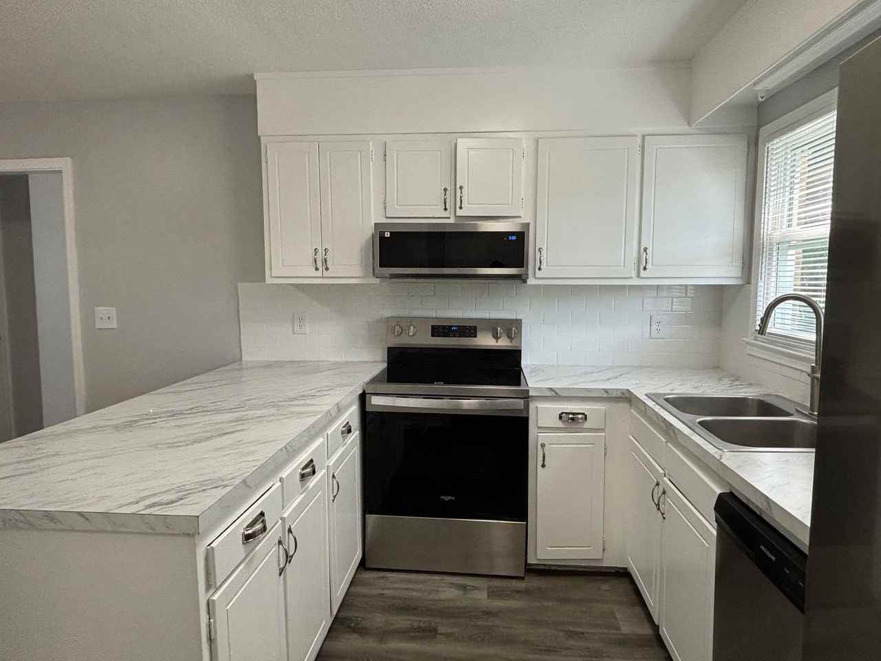 4 Clark Ct - Photo 5 of 18