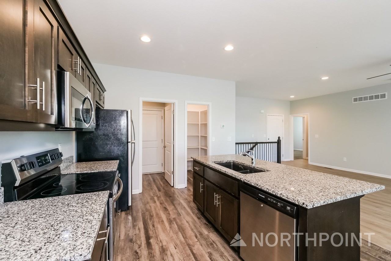 21715 North Rdg - Photo 7 of 16