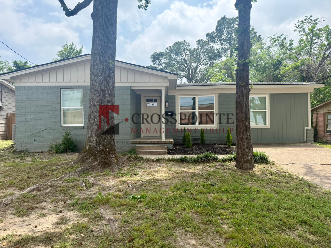 1309 Lamar St - Photo 2 of 26