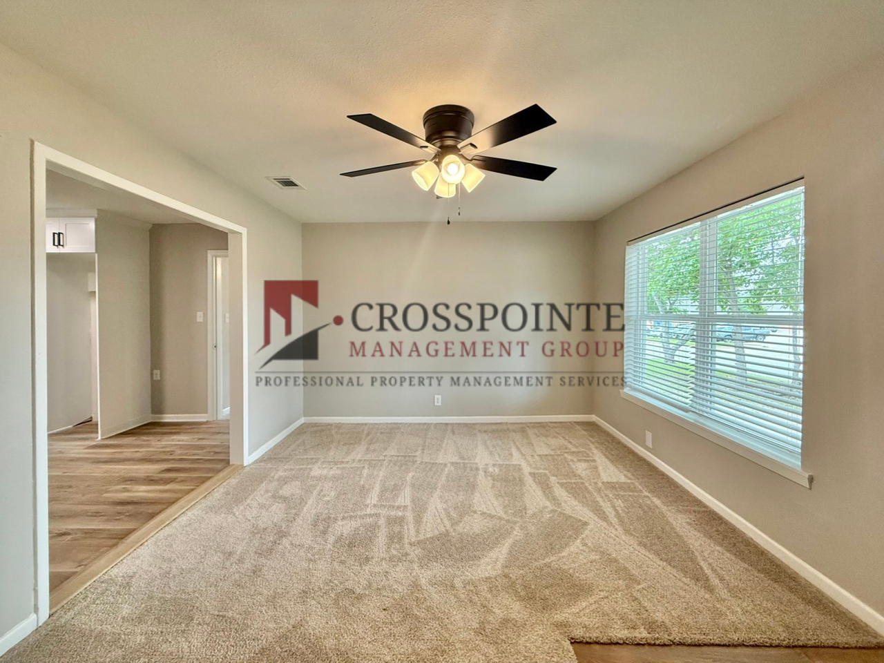 1309 Lamar St - Photo 4 of 26