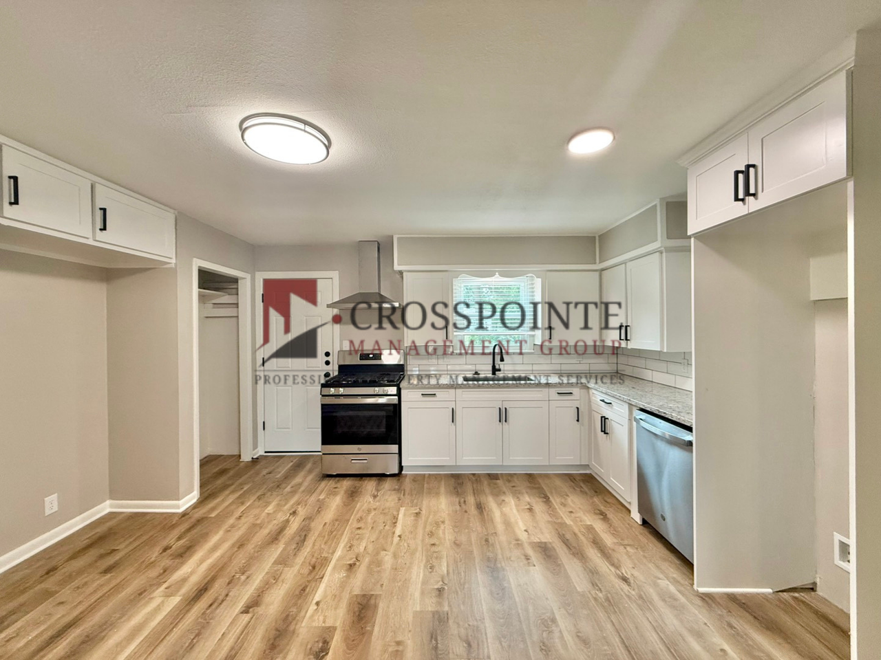 1309 Lamar St - Photo 7 of 26