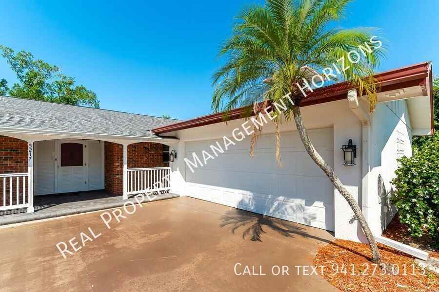 5217 Canterbury Dr - Photo 2 of 26