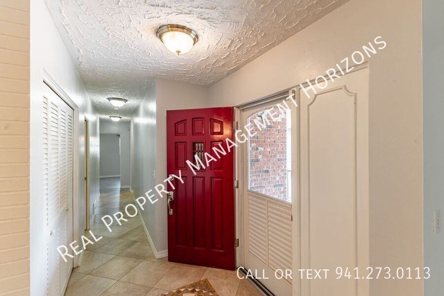 5217 Canterbury Dr - Photo 3 of 26