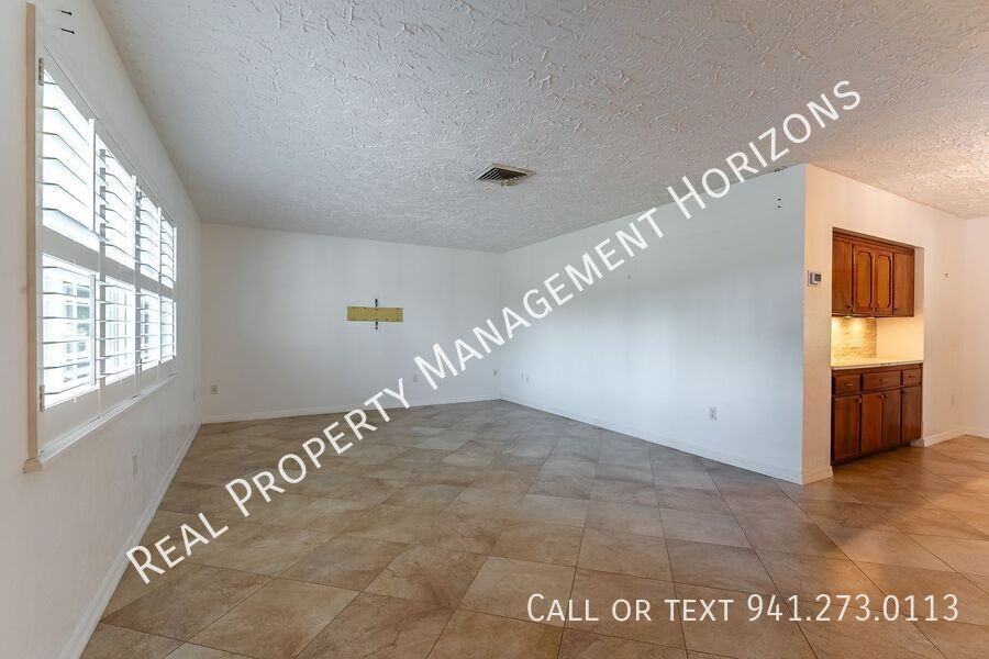 5217 Canterbury Dr - Photo 4 of 26