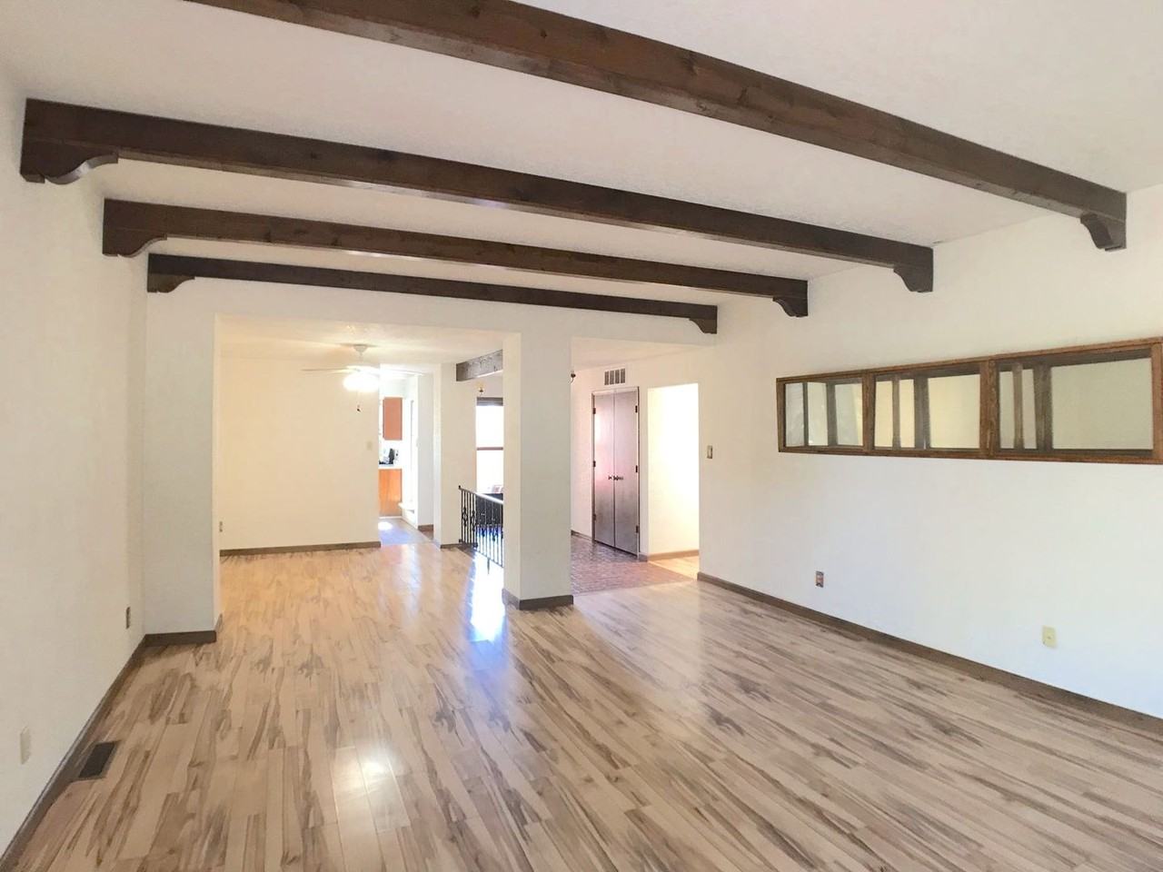 1099 Carmel Rd - Photo 5 of 25