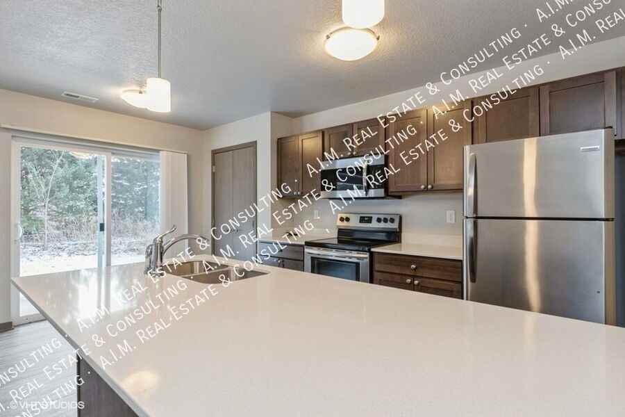 4006 Nw Northwood Ln - Photo 4 of 17