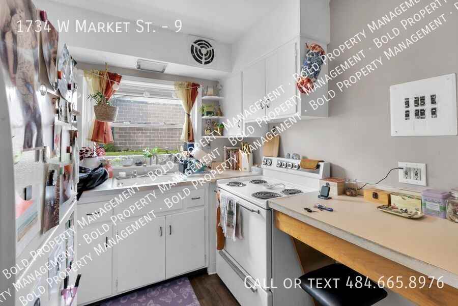 1734 W Market St #9 - Photo 3 of 18