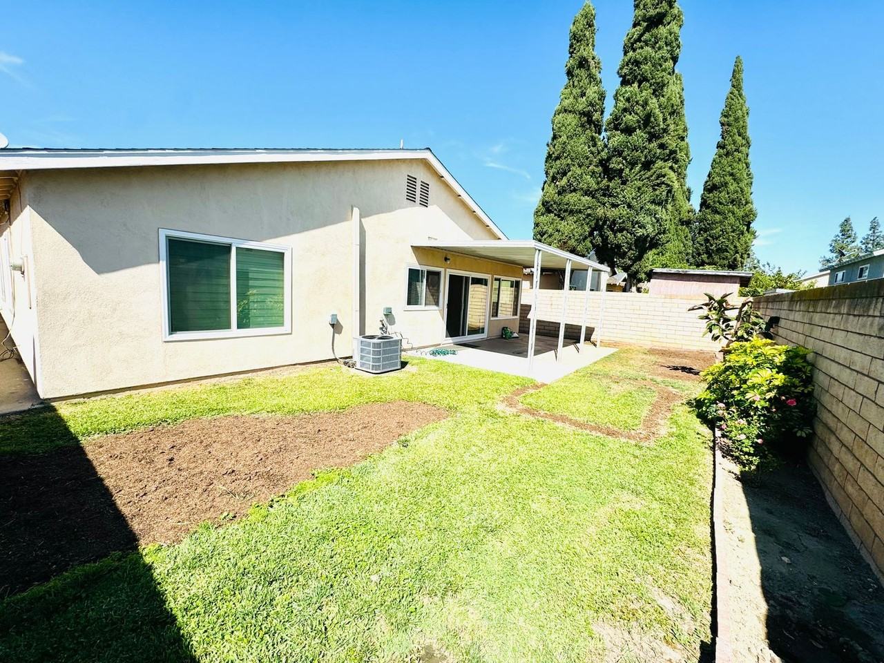 13630 Hart Dr - Photo 2 of 15