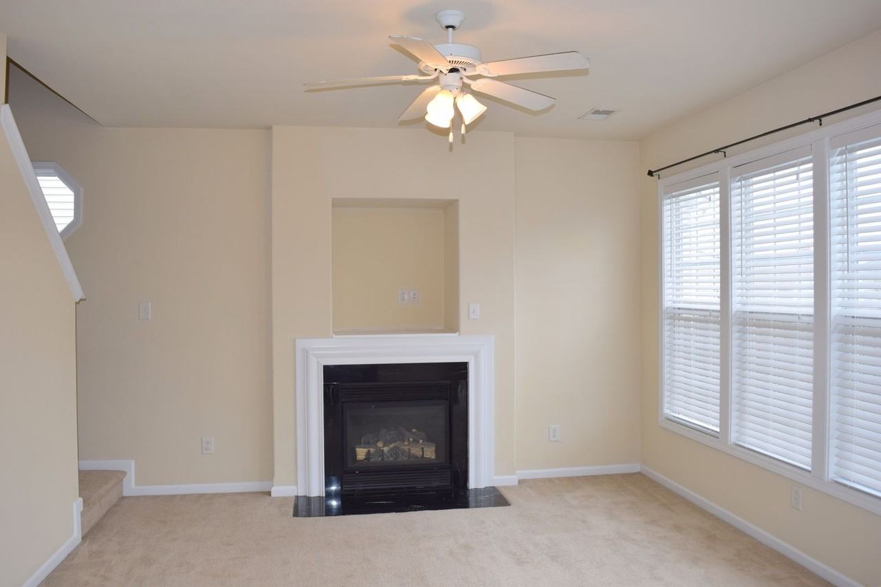 12906 Walking Stick Dr - Photo 4 of 17