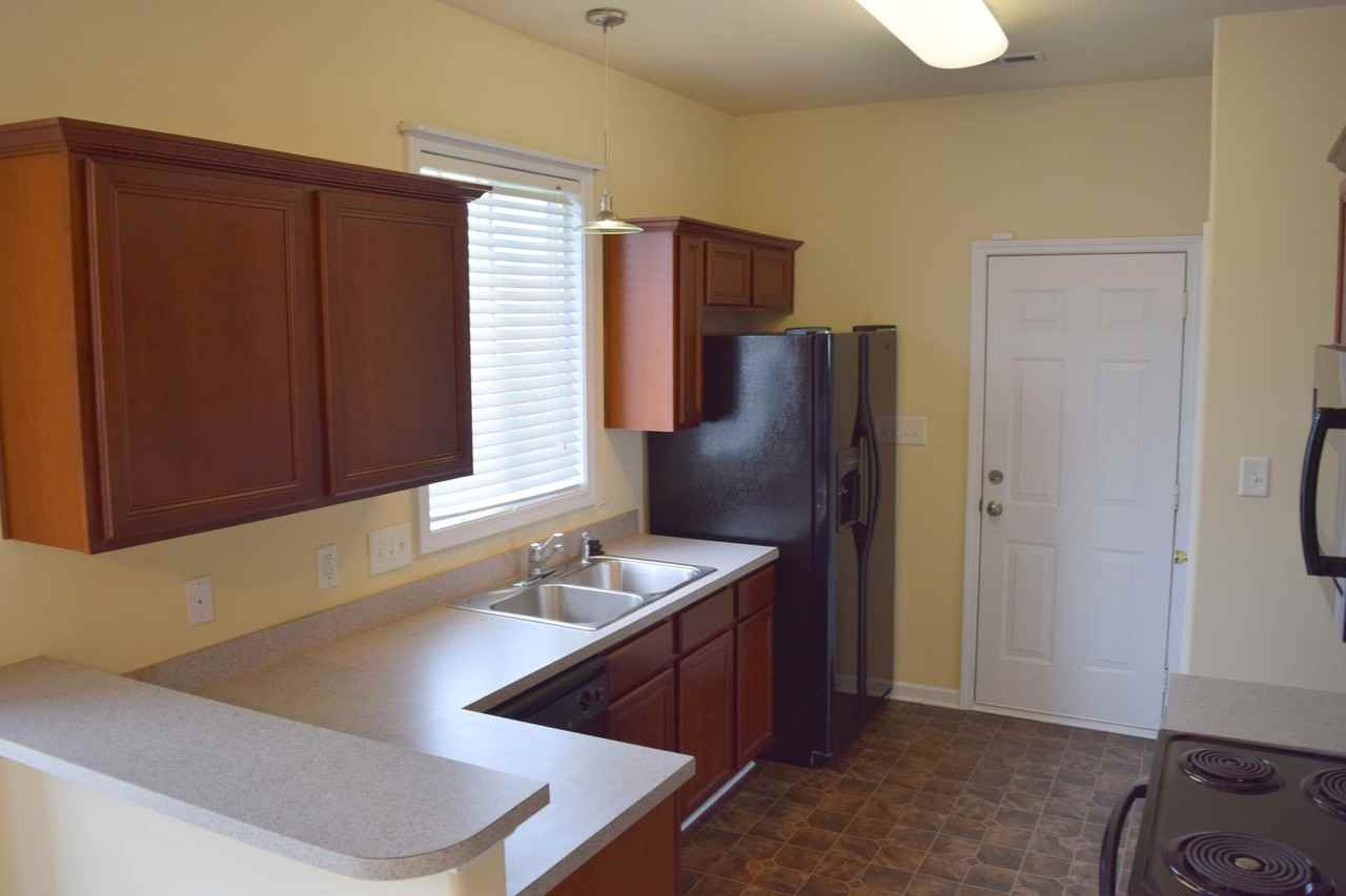 12906 Walking Stick Dr - Photo 5 of 17