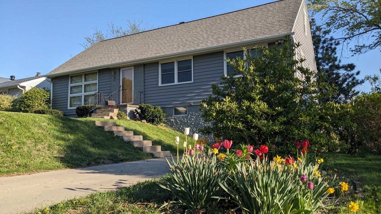 5901 Charles St - Photo 2 of 15