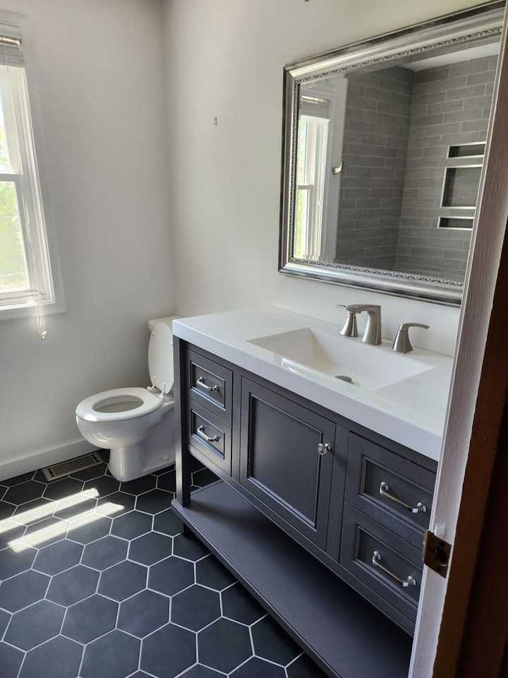 5901 Charles St - Photo 4 of 15