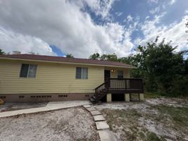 featured image of 1410 Carolyn Ln