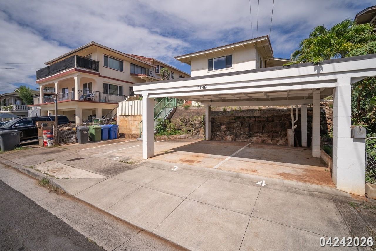 4138 Keaka Dr #B