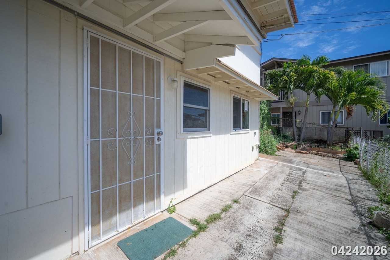 4138 Keaka Dr #B - Photo 4 of 27