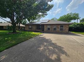 featured image of 1701 Coral Rock Ct