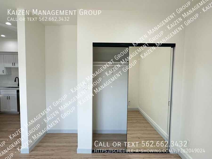 11893 Truro Ave #12 - Photo 5 of 12