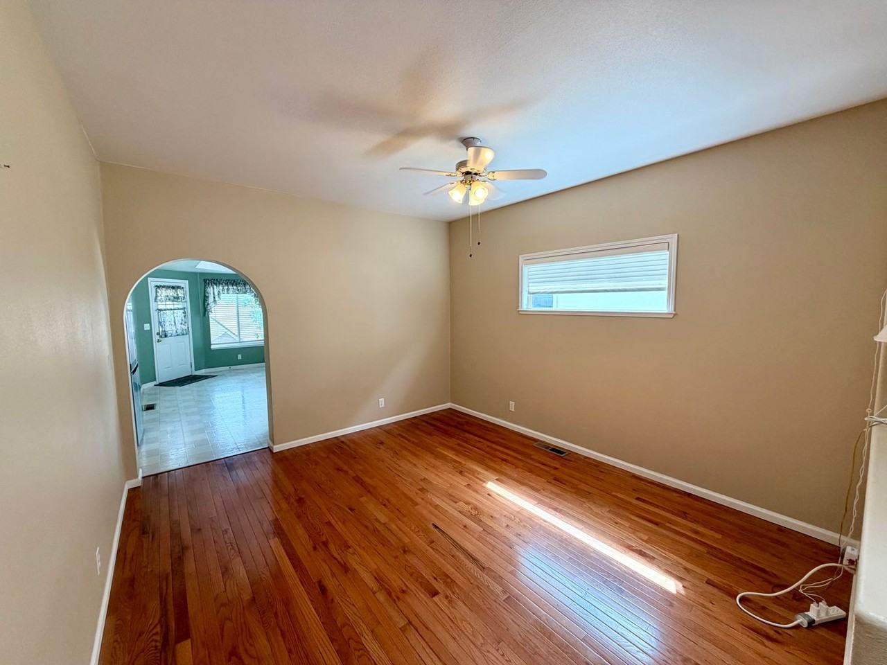 364 Vistamont Dr - Photo 6 of 20