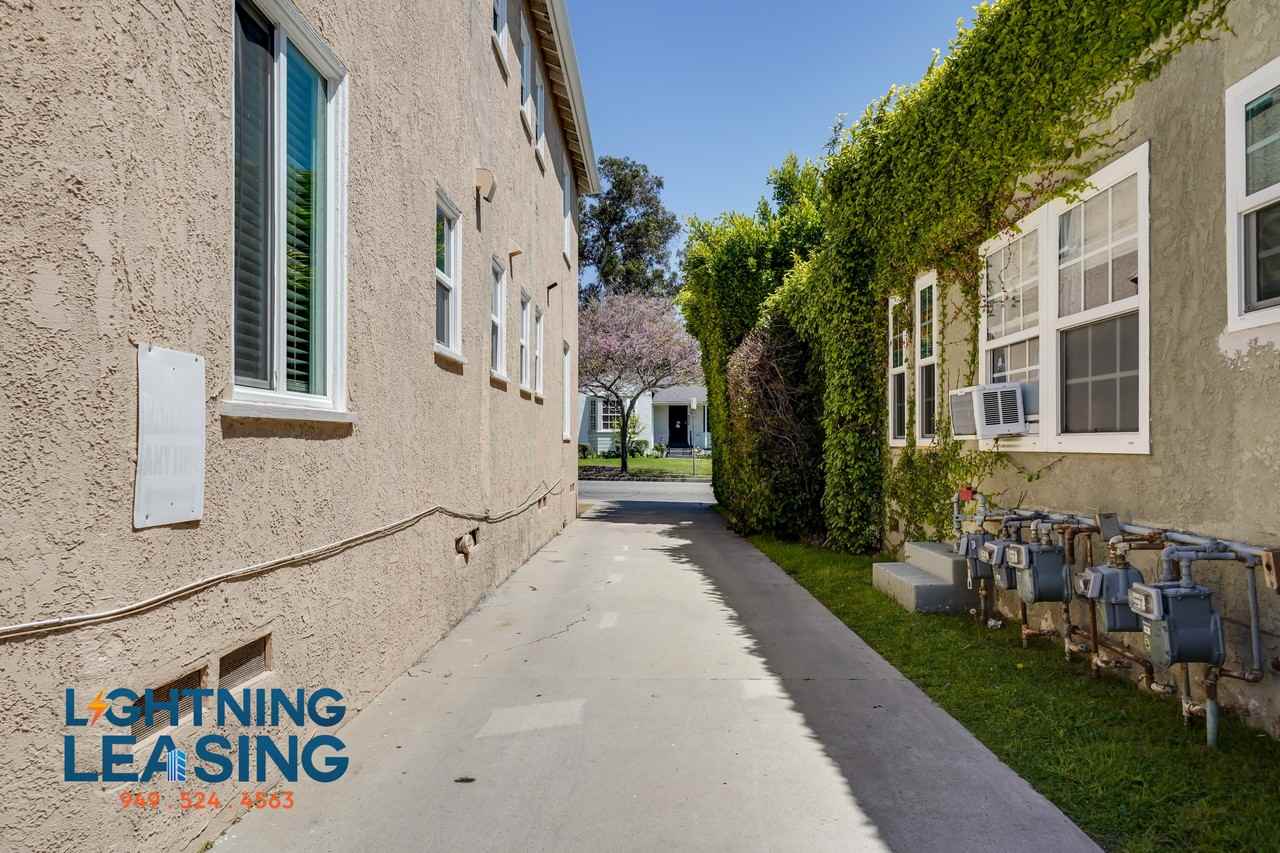 1363 Hauser Blvd #3 - Photo 4 of 21