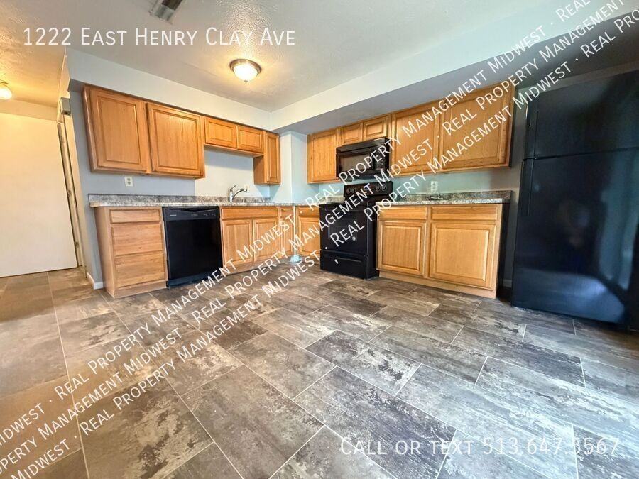 1222 E Henry Clay Ave - Photo 3 of 15