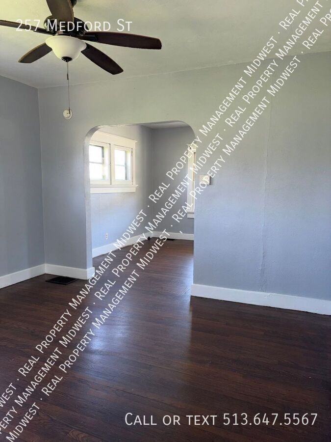 257 Medford St - Photo 5 of 12