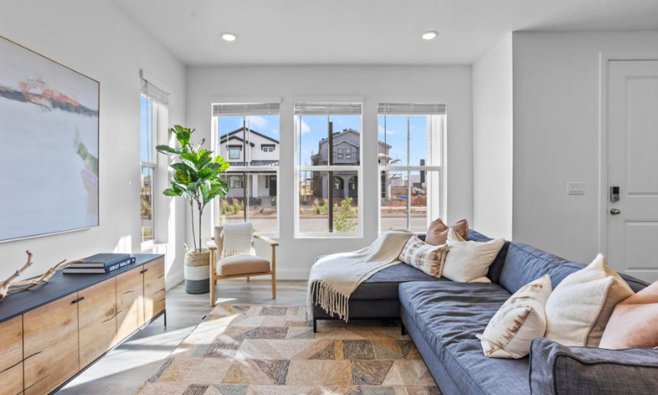 488 W Greenstone Pl - Photo 5 of 27