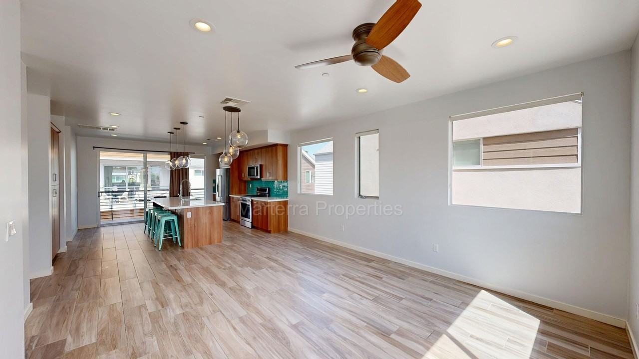 1946 Vitae Pl - Photo 2 of 22