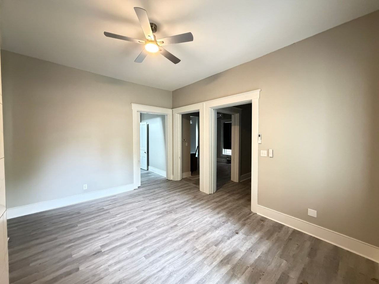 3830 Southern Pkwy - Photo 3 of 42