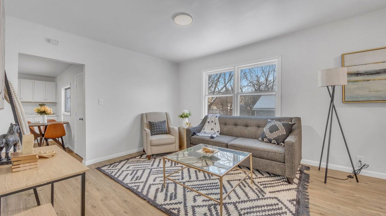 1118 S 13th St - Photo 6 of 26