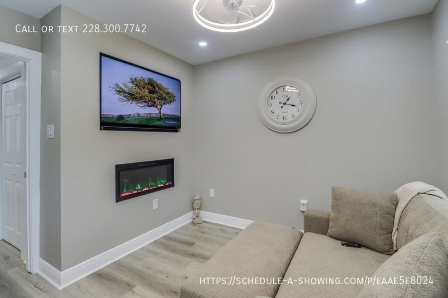 508 Tasha Drive-Studio - Photo 2 of 11