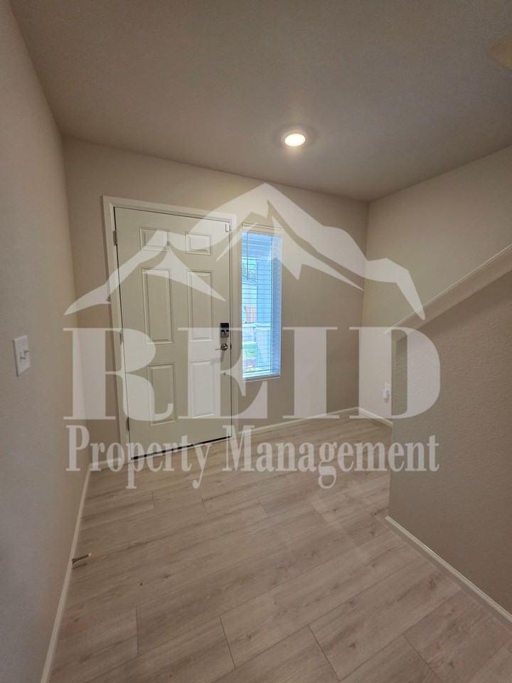 51 Ne Olympic Rdg - Photo 7 of 31