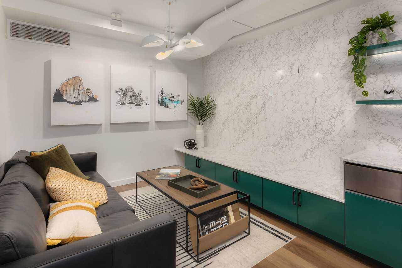 Contour Apartments - Photo 4 of 50