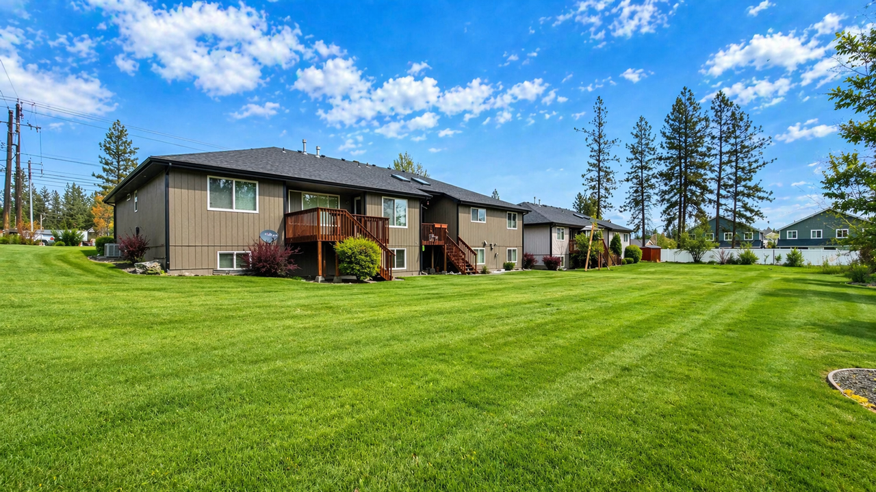 42 E Hastings Rd - Photo 2 of 14