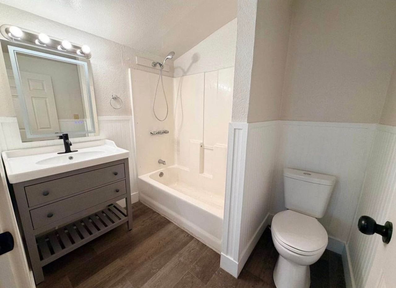 314 N D St - Photo 3 of 5