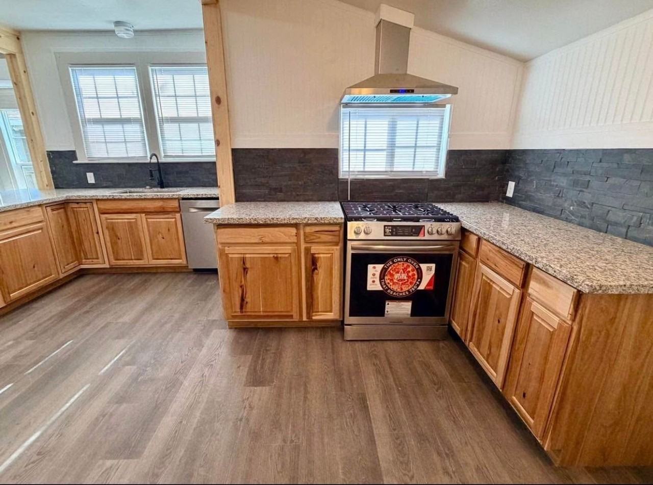 314 N D St - Photo 5 of 5