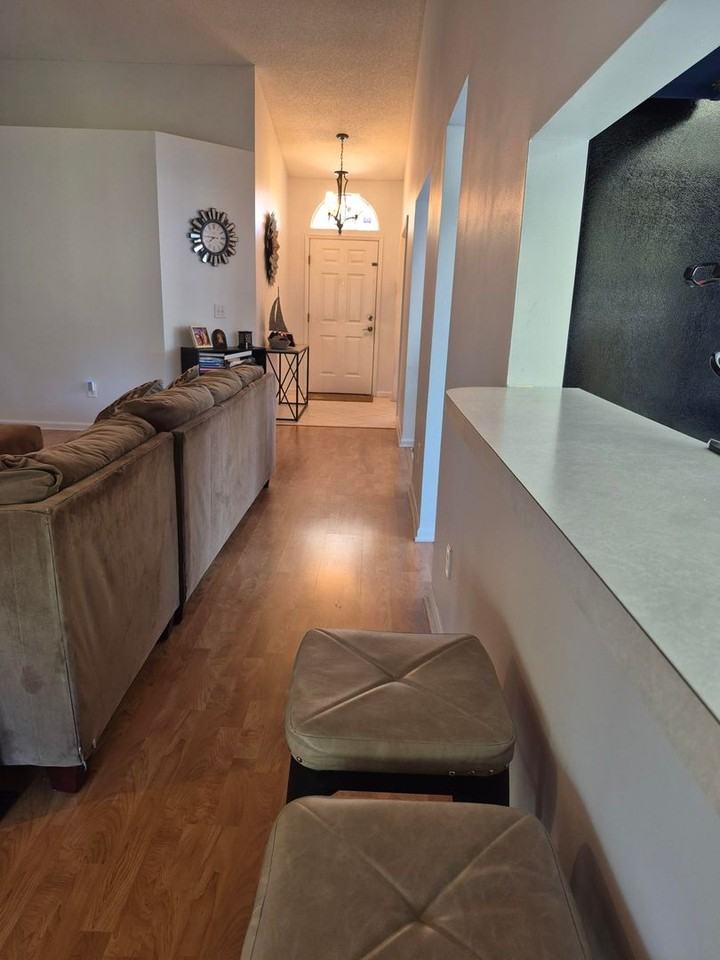 8513 Rockridge Dr - Photo 3 of 22