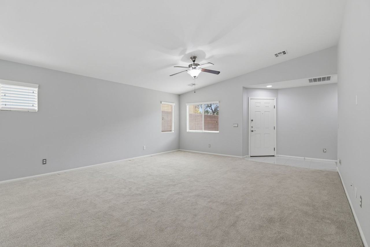 4557 Rockland Break Ct - Photo 6 of 50