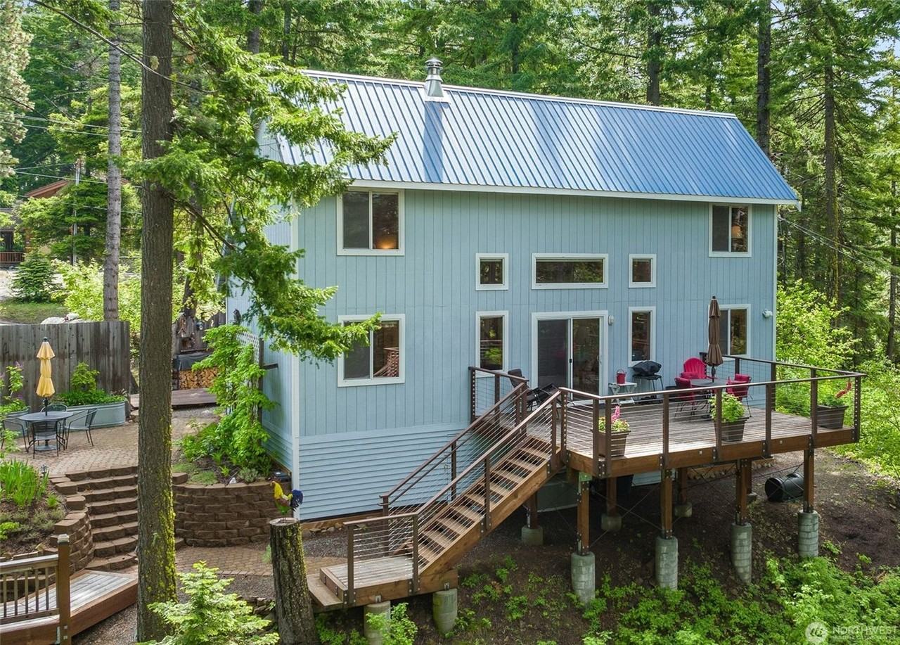 1161 Highland Loop - Photo 2 of 11