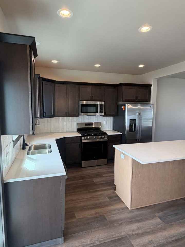 2660 N Neptune St - Photo 6 of 29