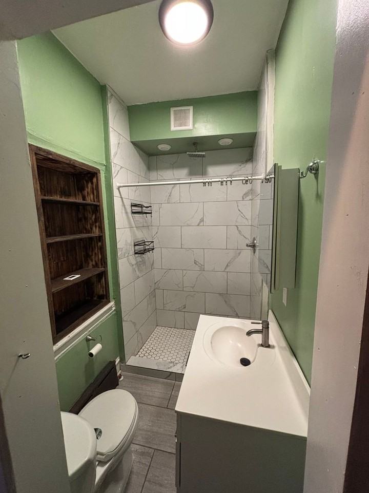 5322 Ludlow St - Photo 5 of 10