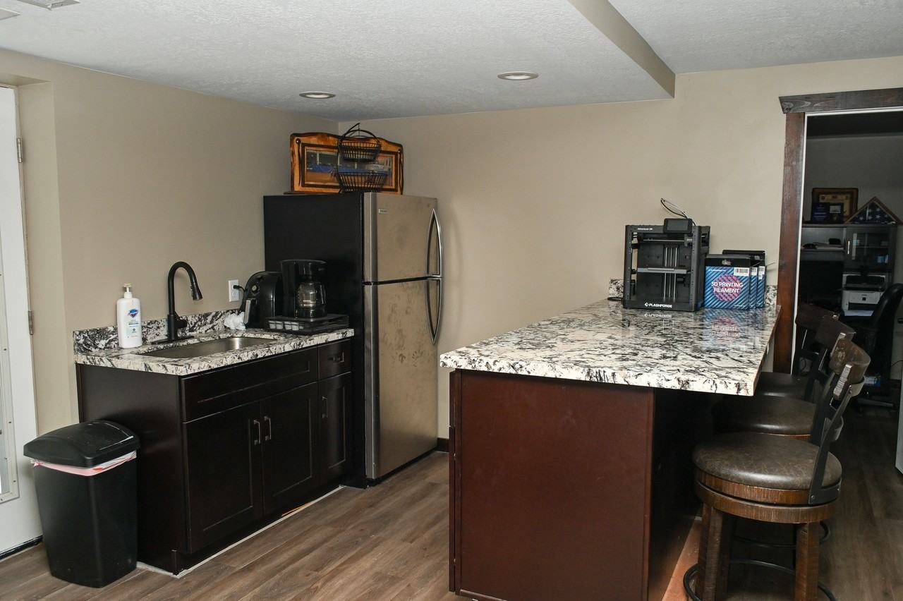 788 S Highway 66 - Photo 3 of 20