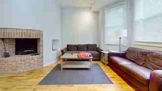 916 Roscoe - Photo 1 of 1