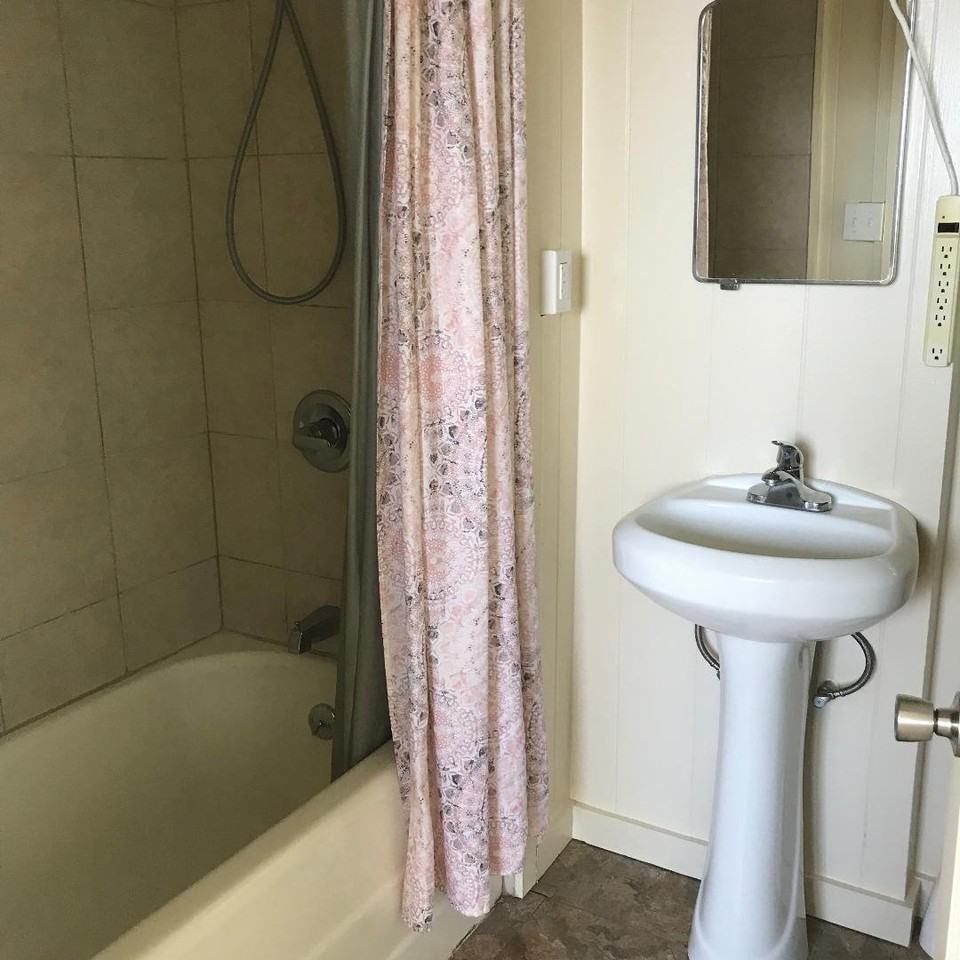 2998 Pacific Heights Rd - Photo 6 of 8