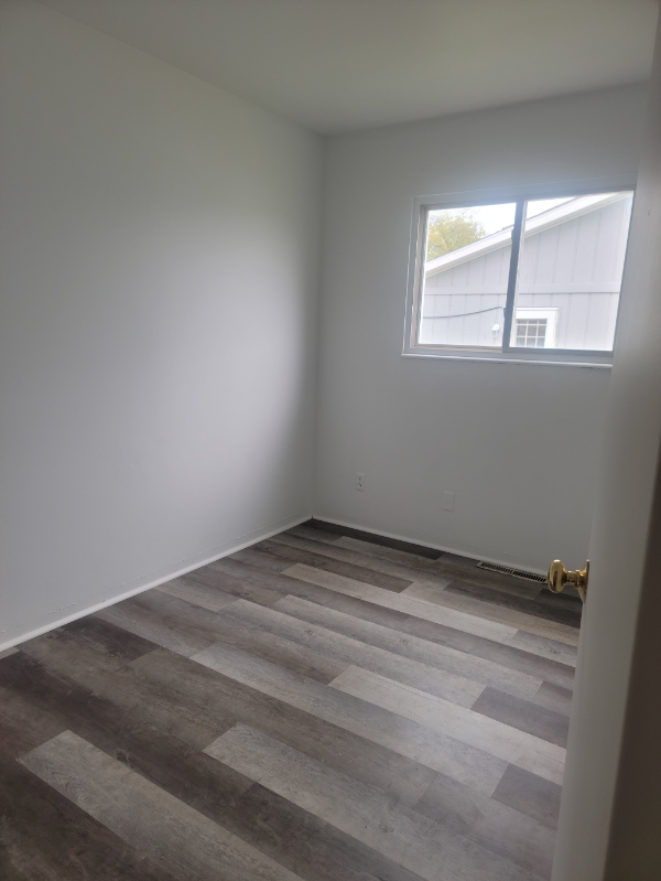 922 Boon St - Photo 3 of 10