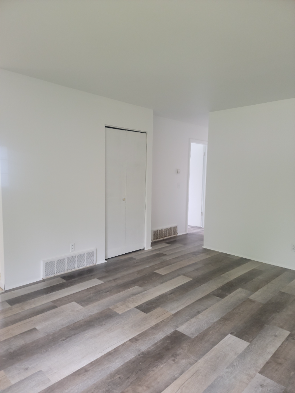 922 Boon St - Photo 6 of 10
