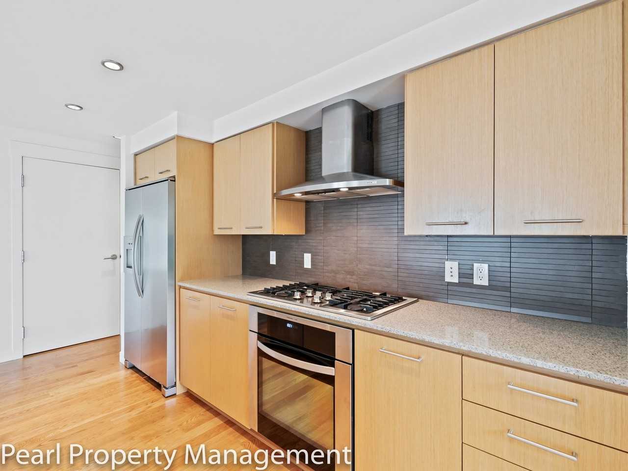1310 Nw Naito Pkwy #409 - Photo 7 of 34