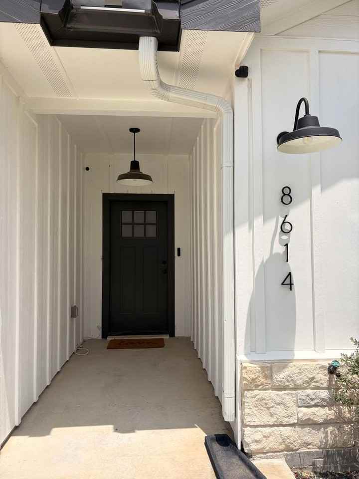 8614 Glade Dr - Photo 2 of 2