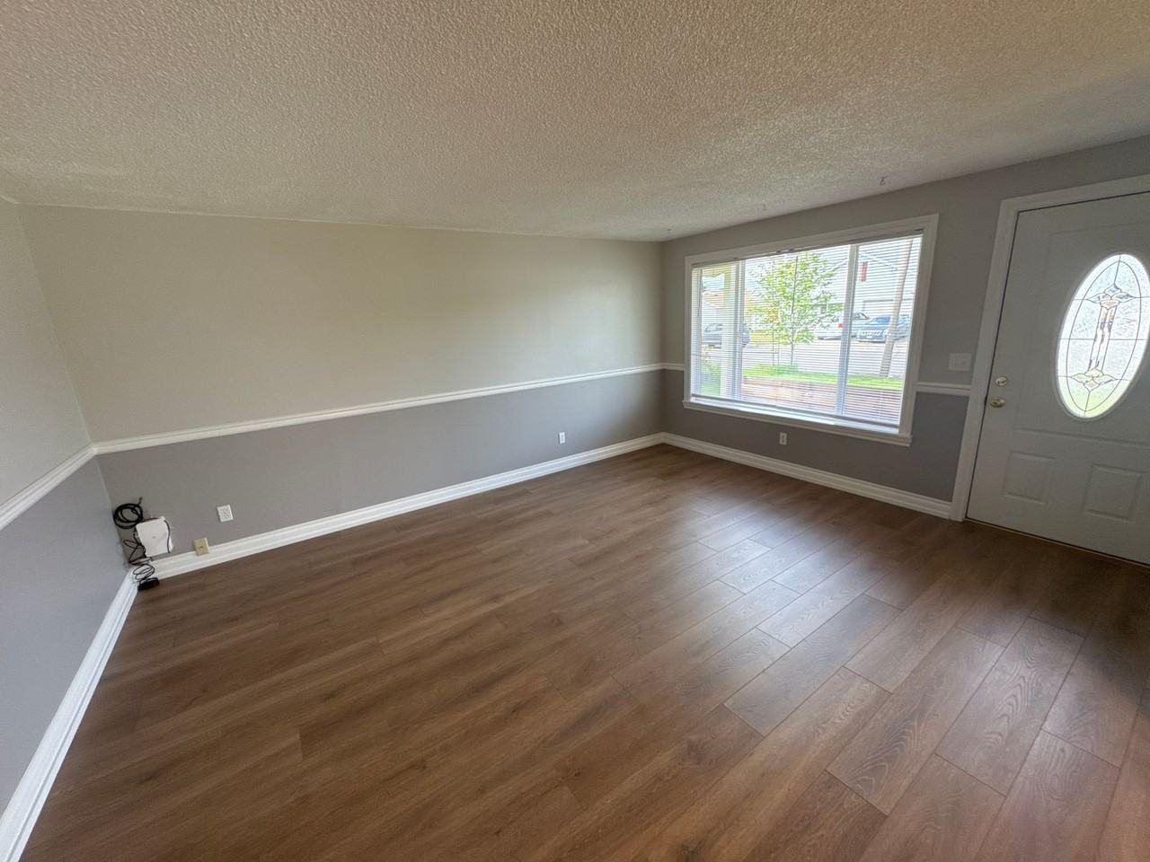 1830 27th Ave Se - Photo 2 of 23